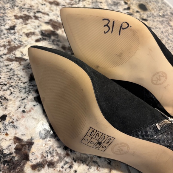 MICHAEL Michael Kors Clara Mid Booties. - Picture 11 of 15